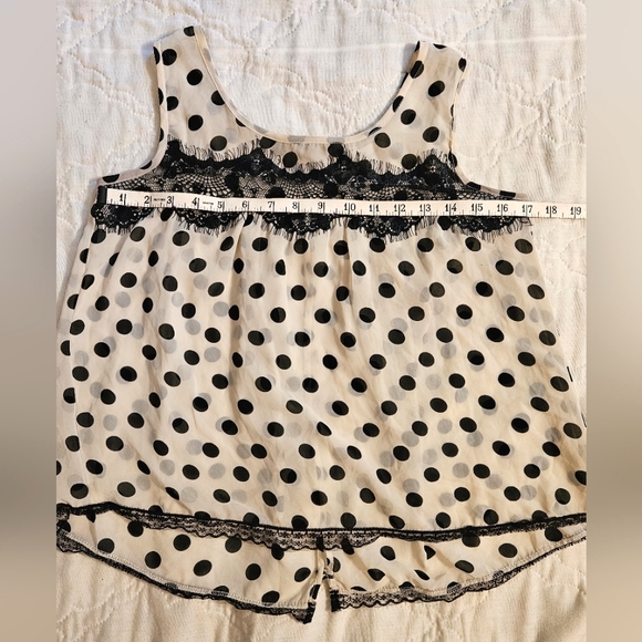 Beige and Black Polkadot Top - Picture 6 of 9